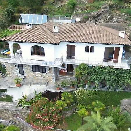 Ferienhaus Casa Pia-rosa Holiday home Cannero Riviera